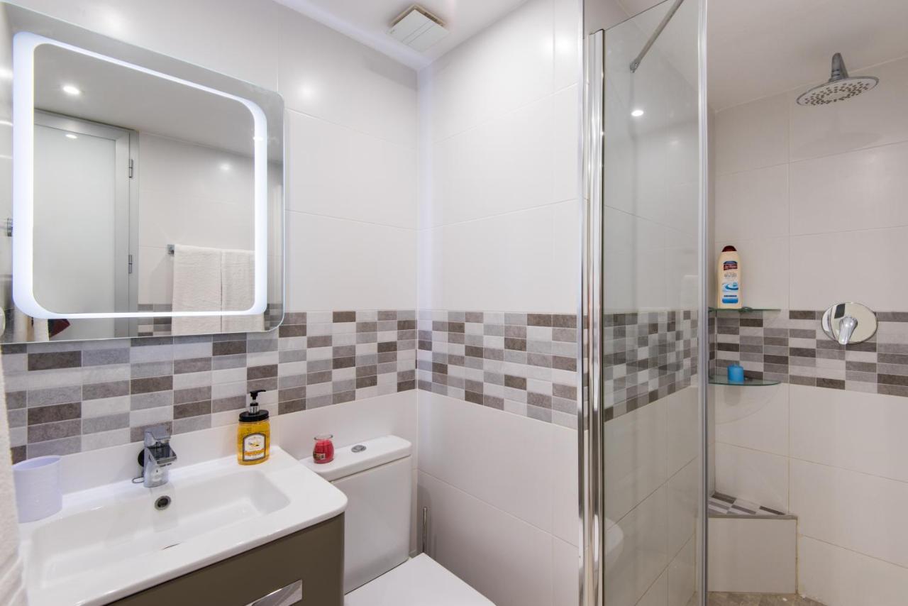 Beach Front Apartment-1St Line Marbella Ngoại thất bức ảnh